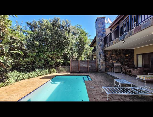 4 BEDROOM TOWNHOUSE TO LET IN ZIMBALI ESTATE